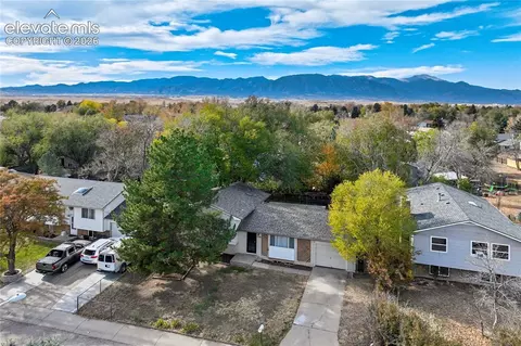7240 Sullivan Cir, Colorado Springs, CO 80911