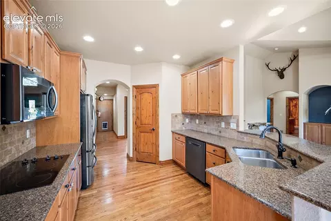 Kitchen - 8515 Aspenglow Ln, Cascade, CO 80809 photo 2 of 2