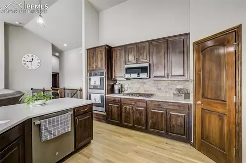 Kitchen - 12095 Silver Concho Trl, Elbert, CO 80106 photo 3 of 4