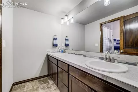 Bath - 12095 Silver Concho Trl, Elbert, CO 80106 photo 5 of 5