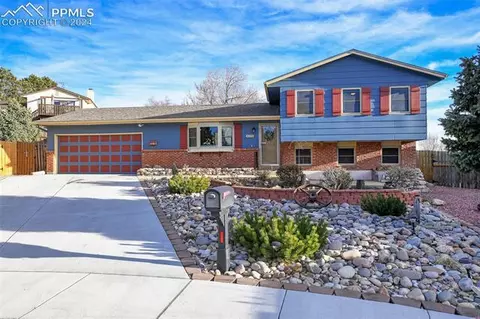 3275 Cortina Dr, Colorado Springs, CO 80918