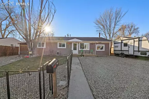 26 Easy St, Colorado Springs, CO 80911