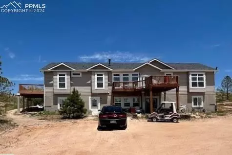 5560 Blue Bell Ln, Colorado Springs, CO 80908