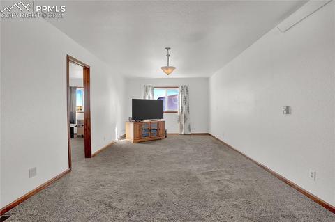 8155 Log Rd, Peyton, CO 80831 photo 14