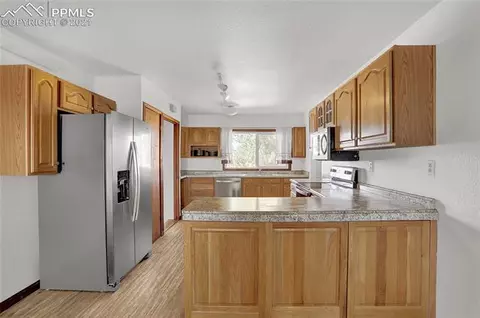 8155 Log Rd, Peyton, CO 80831 photo 6