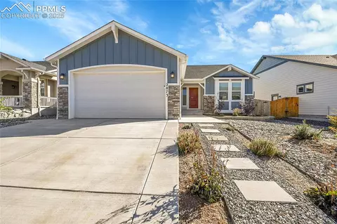 2873 Pony Club Ln, Colorado Springs, CO 80922