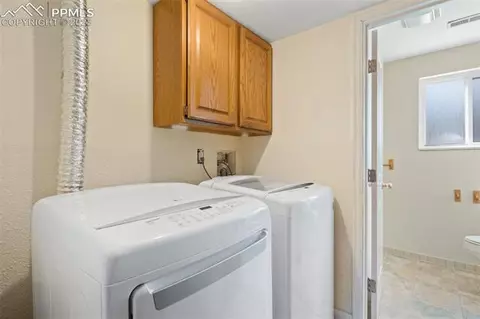 4443 Berryknoll Dr, Colorado Springs, CO 80916