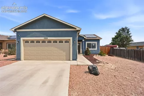 2319 W 18th St, Pueblo, CO 81003