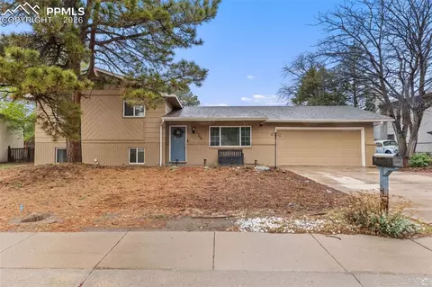 3288 W Parade Cir, Colorado Springs, CO 80917
