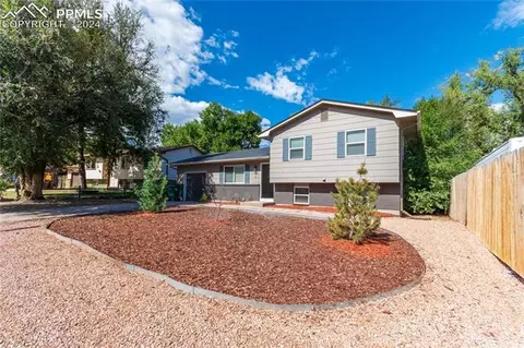 910 De La Vista Ct, Colorado Springs, CO 80911