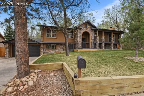 15 Newport Cir, Colorado Springs, CO 80906
