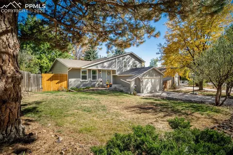 4860 W Old Farm Cir, Colorado Springs, CO 80917
