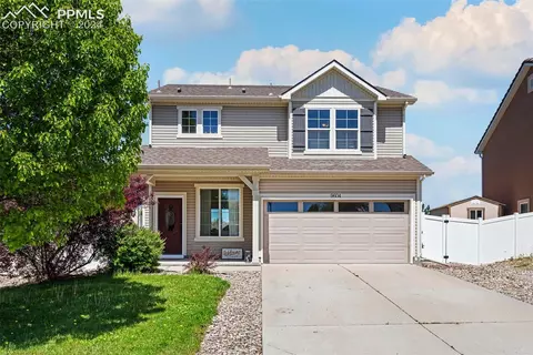 9604 Castle Oaks Dr, Fountain, CO 80817
