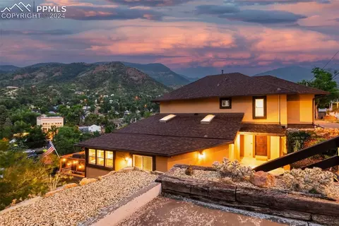 106 Washington Ave, Manitou Springs, CO 80829