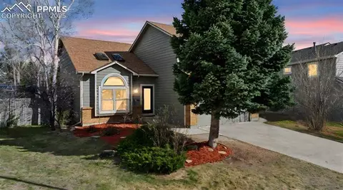 4565 Winthrop Way, Colorado Springs, CO 80920