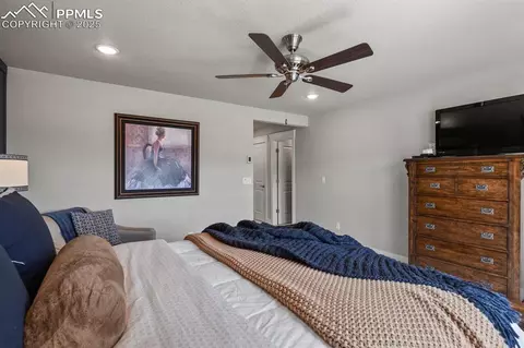 Bedroom - 15706 Native Willow Dr, Monument, CO 80132 photo 3 of 8