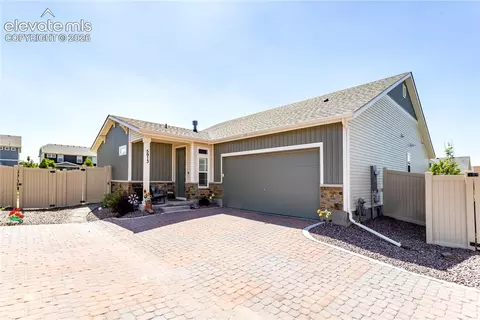 5913 Haster Grv, Colorado Springs, CO 80927
