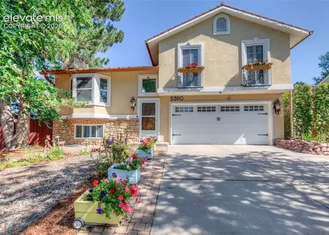 5390 Country Heights Dr, Colorado Springs, CO 80917
