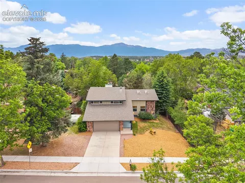 3076 Oro Blanco Dr, Colorado Springs, CO 80917