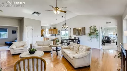 11305 Eggar Dr, Peyton, CO 80831 photo 4
