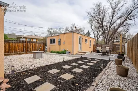 410 N 17th St, Colorado Springs, CO 80904
