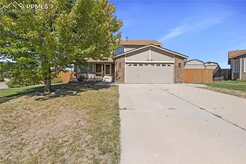 7357 Sue Ln, Colorado Springs, CO 80925