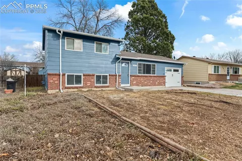 3915 Fetlock Cir, Colorado Springs, CO 80918