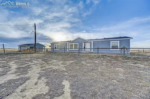 6220 Night Train Ln, Yoder, CO 80864 photo 3
