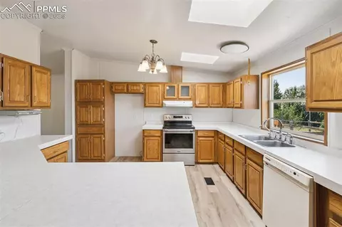 16175 Cathys Loop, Peyton, CO 80831 photo 11