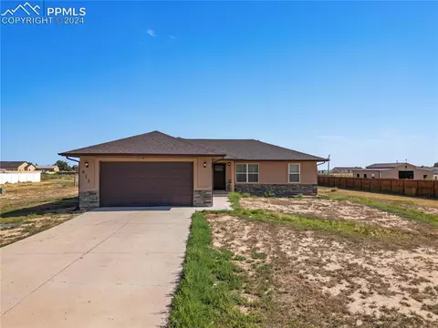 615 E Mcclave Dr, Pueblo, CO 81007