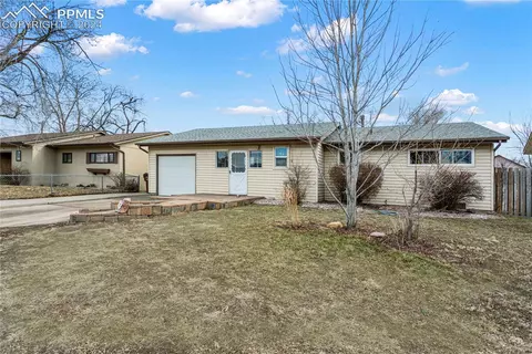 93 Davie Dr, Colorado Springs, CO 80911