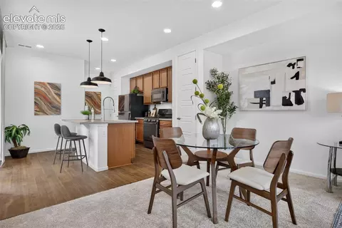 Dining - 5332 Spalding Pl, Longmont, CO 80504 photo 2 of 3