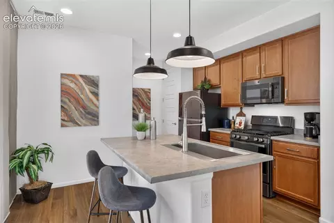 Kitchen - 5332 Spalding Pl, Longmont, CO 80504 photo 4 of 7