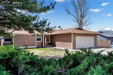 835 S Pulpit Rock Cir, Colorado Springs, CO 80918
