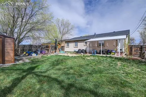 521 Crest St, Fountain, CO 80817