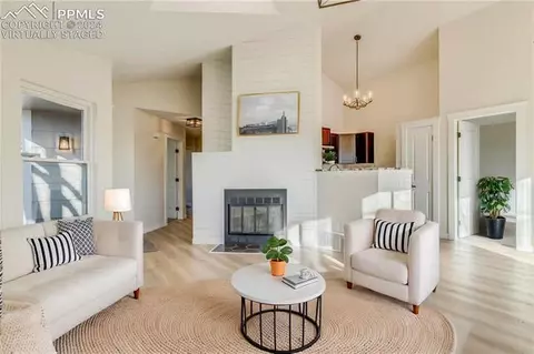 275 Dix Cir, Colorado Springs, CO 80911
