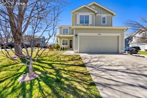860 Toucan Ct, Colorado Springs, CO 80910