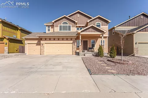 6117 Hayfield Pl, Colorado Springs, CO 80925