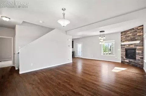 8420 Cypress Wood Dr, Colorado Springs, CO 80927
