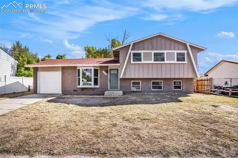 4015 Wylie Ln, Colorado Springs, CO 80916