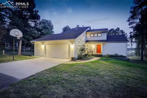 7555 Pinery Cir, Colorado Springs, CO 80908