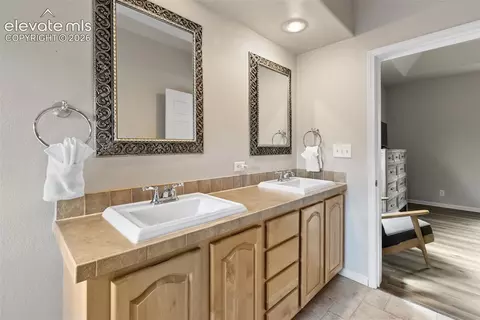 Bath - 117 Fluorite Ln, Divide, CO 80814 photo 4 of 6