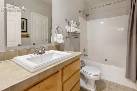 Bath - 117 Fluorite Ln, Divide, CO 80814 photo 5 of 6