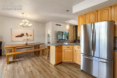 Dining - 117 Fluorite Ln, Divide, CO 80814 photo 2 of 5
