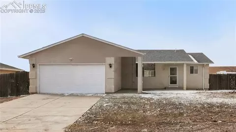 653 S Wolcott Dr, Pueblo, CO 81007