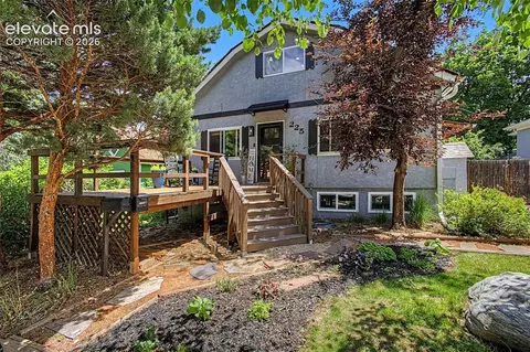 225 N Cedar St, Colorado Springs, CO 80903