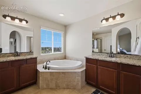 Bath - 12148 Eagle Crest Ct, Peyton, CO 80831 photo 2 of 5