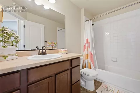 Bath - 12148 Eagle Crest Ct, Peyton, CO 80831 photo 3 of 4