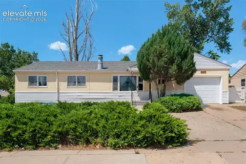1317 Alexander Cir, Pueblo, CO 81001