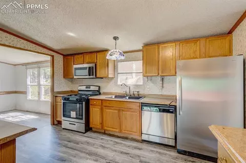 927 Calcite Dr, Divide, CO 80814 photo 5
